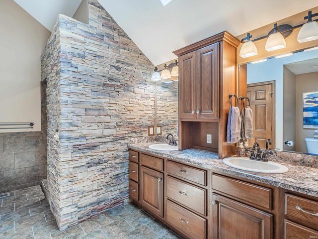 14531 Settlers Trail, Leo, IN 46765