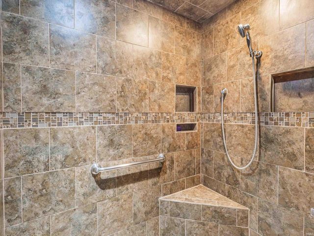 14531 Settlers Trail, Leo, IN 46765