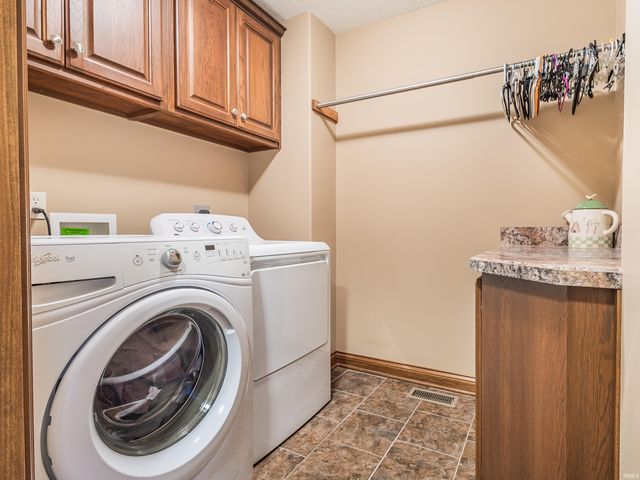 14531 Settlers Trail, Leo, IN 46765