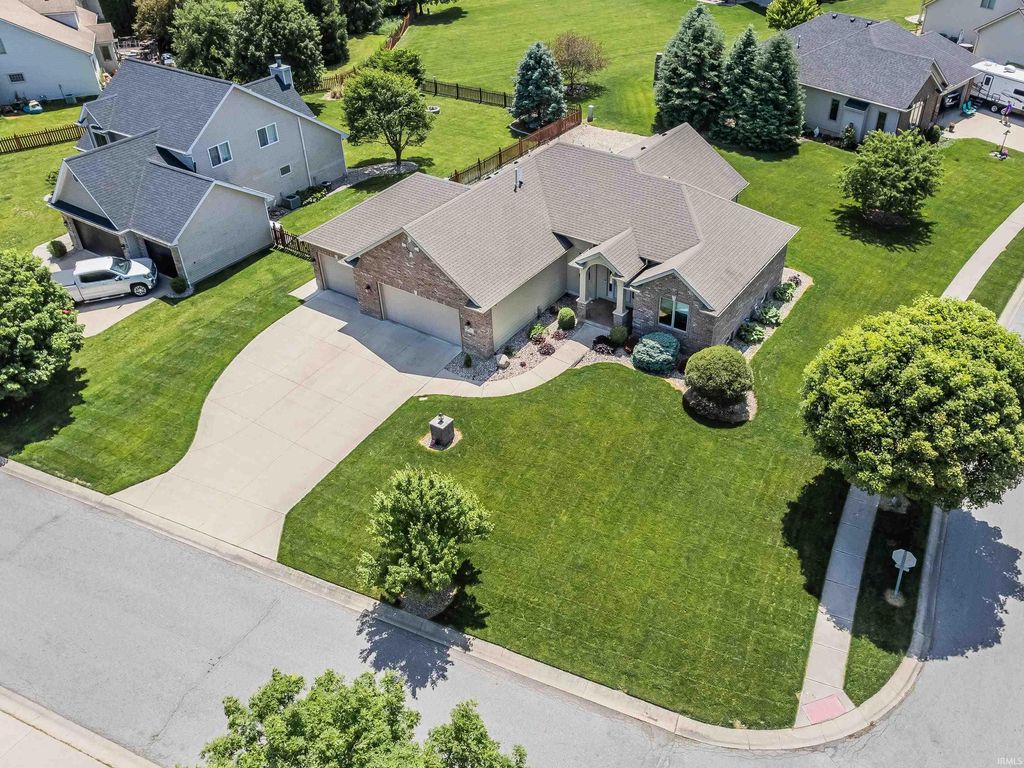14531 Settlers Trail, Leo, IN 46765