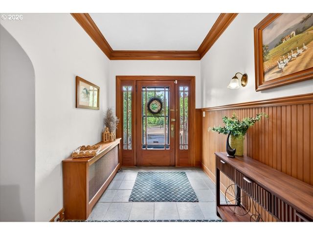 1810 Pacific Ave, Forest Grove, OR 97116