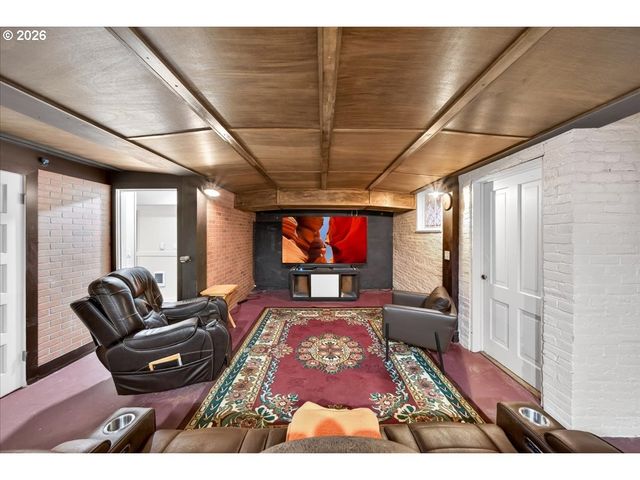1810 Pacific Ave, Forest Grove, OR 97116