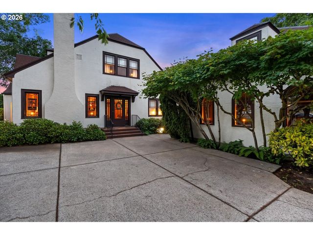 1810 Pacific Ave, Forest Grove, OR 97116