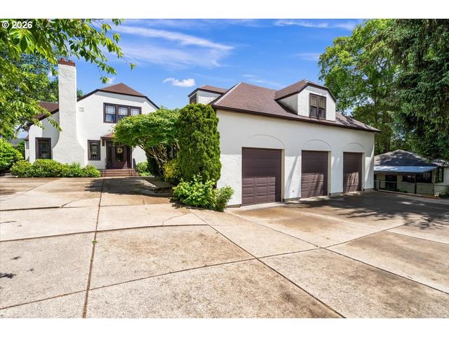 1810 Pacific Ave, Forest Grove, OR 97116