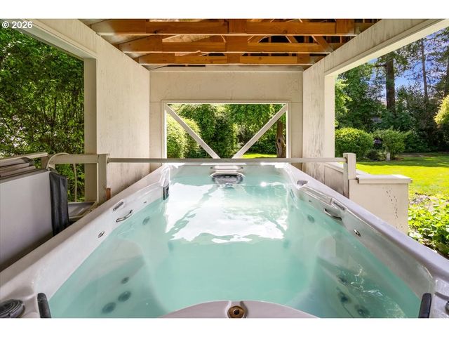 1810 Pacific Ave, Forest Grove, OR 97116