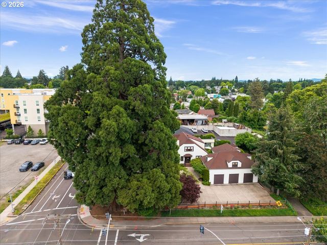 1810 Pacific Ave, Forest Grove, OR 97116