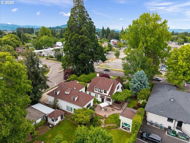 1810 Pacific Ave, Forest Grove, OR 97116