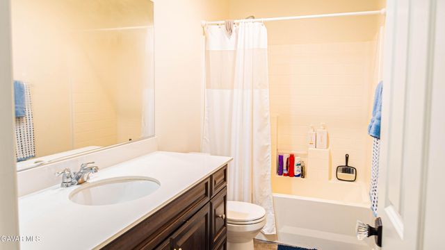 3525 E Avenue J3, Lancaster, CA 93535