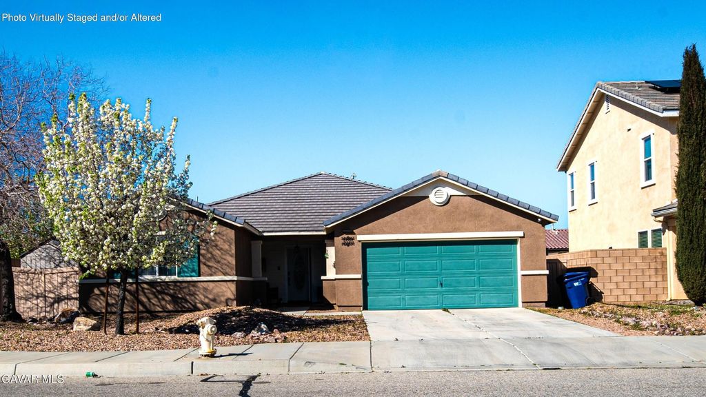 3525 E Avenue J3, Lancaster, CA 93535