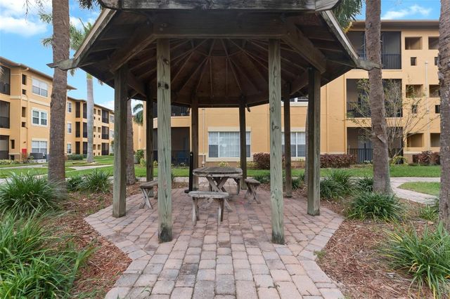 4305 BAYSIDE VILLAGE DRIVE 104, Tampa, FL 33615