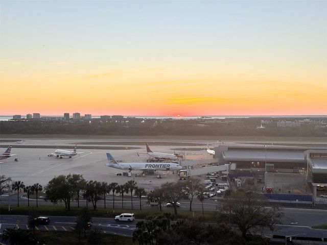 4305 BAYSIDE VILLAGE DRIVE 104, Tampa, FL 33615