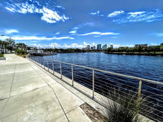 4305 BAYSIDE VILLAGE DRIVE 104, Tampa, FL 33615