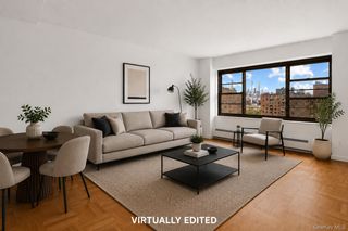 21-66 33rd Road 12B, Astoria, NY 11106
