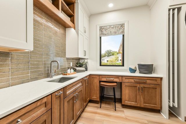 W188N5078 Red Crown TRAIL #Lt26, Menomonee Falls, WI 53051