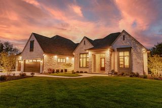 W188N5078 Red Crown TRAIL #Lt26, Menomonee Falls, WI 53051