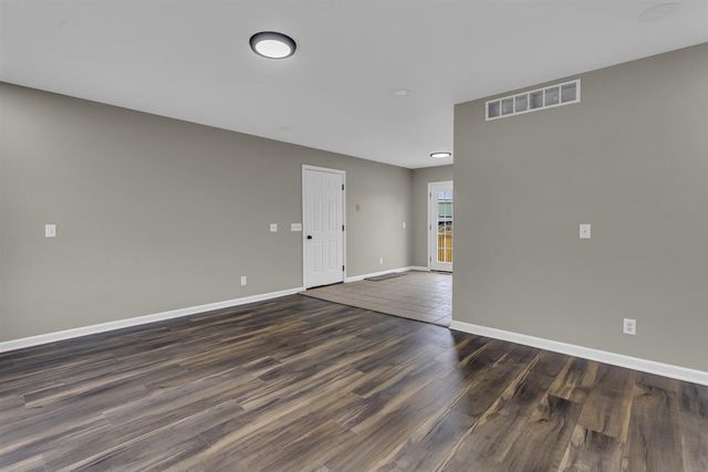 8373 S Stoney Lake Road, Jackson, MI 49201