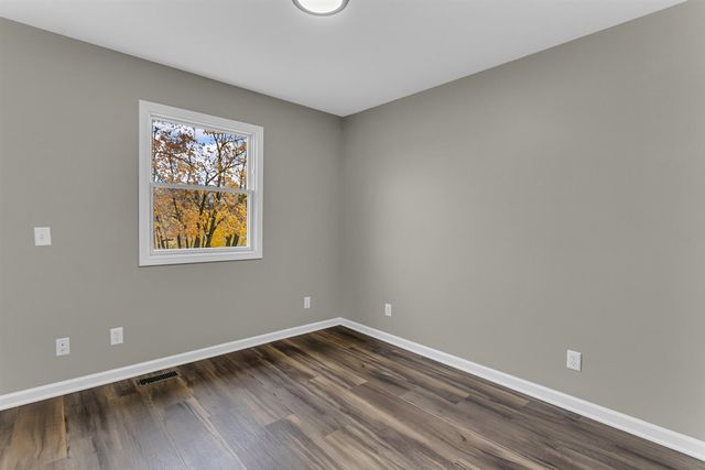 8373 S Stoney Lake Road, Jackson, MI 49201