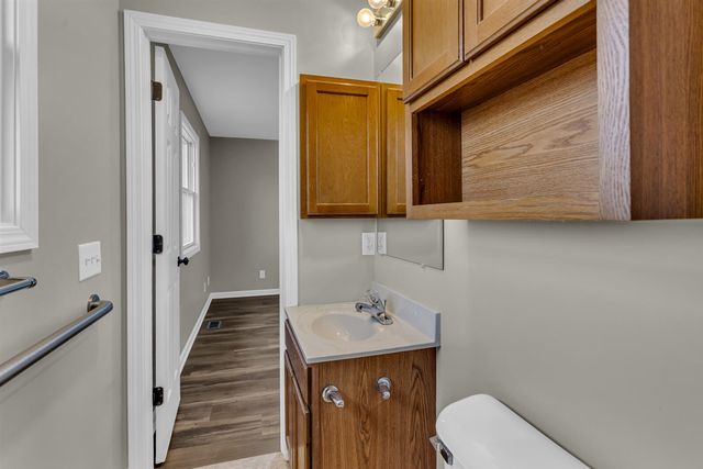 8373 S Stoney Lake Road, Jackson, MI 49201