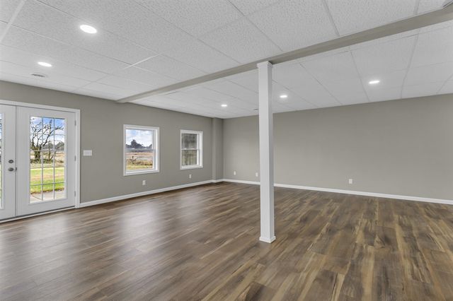 8373 S Stoney Lake Road, Jackson, MI 49201