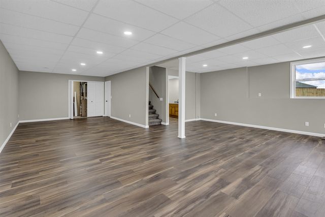 8373 S Stoney Lake Road, Jackson, MI 49201