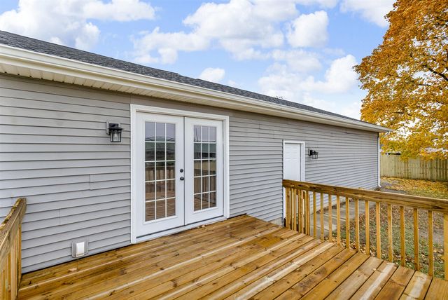 8373 S Stoney Lake Road, Jackson, MI 49201