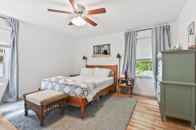 12 Bayview Avenue, Keansburg, NJ 07734