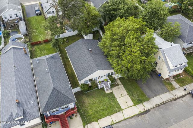 12 Bayview Avenue, Keansburg, NJ 07734