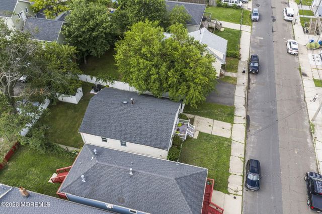12 Bayview Avenue, Keansburg, NJ 07734