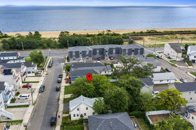 12 Bayview Avenue, Keansburg, NJ 07734