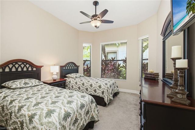 7381 Moorgate Point WAY, Naples, FL 34113