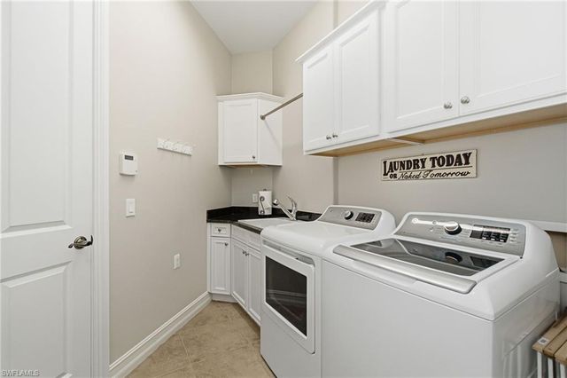 7381 Moorgate Point WAY, Naples, FL 34113
