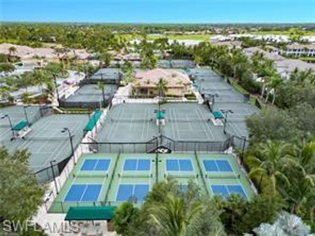 7381 Moorgate Point WAY, Naples, FL 34113