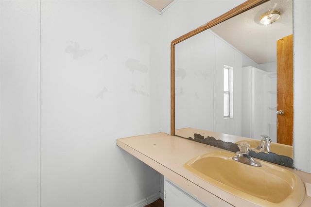 1919 County Road 344 LOOP, Milano, TX 76556