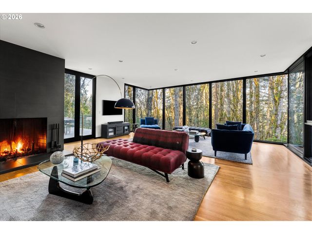 432 Nw ROYAL Blvd, Portland, OR 97210