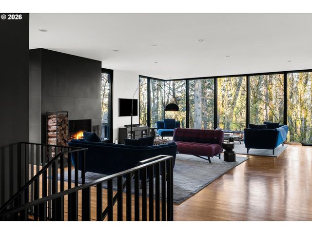 432 Nw ROYAL Blvd, Portland, OR 97210