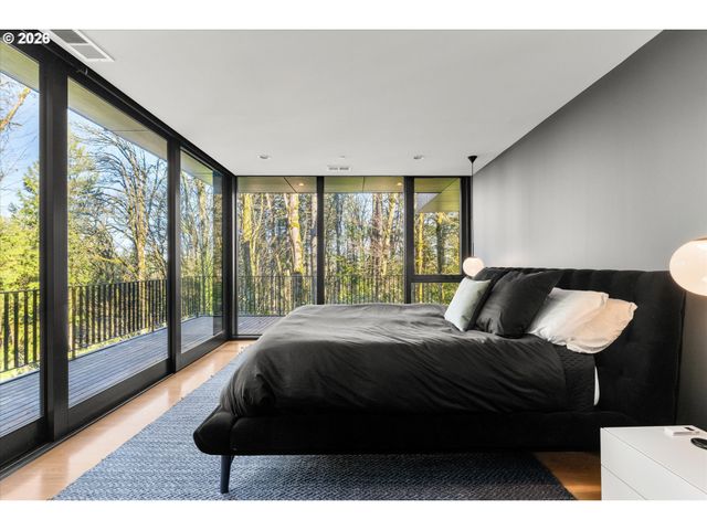 432 Nw ROYAL Blvd, Portland, OR 97210