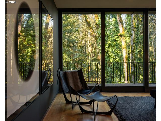 432 Nw ROYAL Blvd, Portland, OR 97210