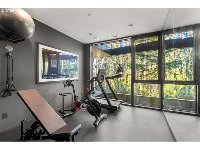 432 Nw ROYAL Blvd, Portland, OR 97210