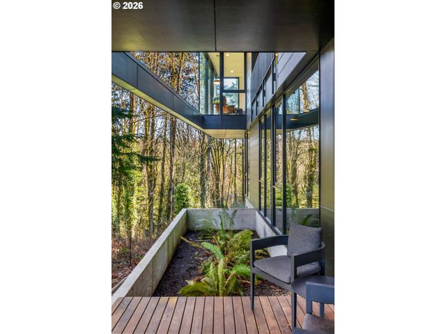 432 Nw ROYAL Blvd, Portland, OR 97210