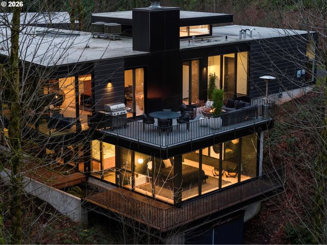 432 Nw ROYAL Blvd, Portland, OR 97210