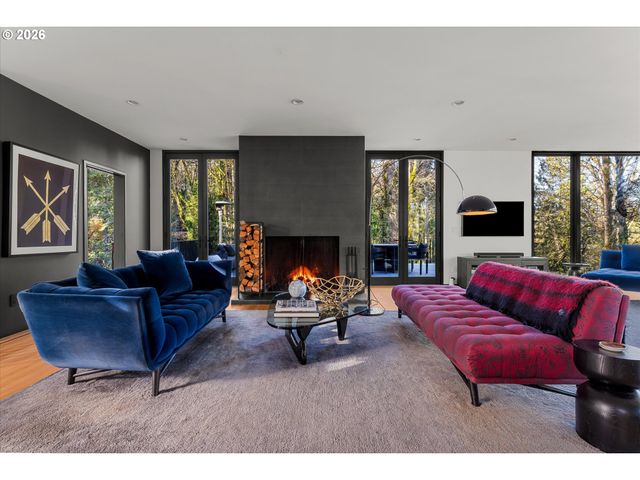 432 Nw ROYAL Blvd, Portland, OR 97210