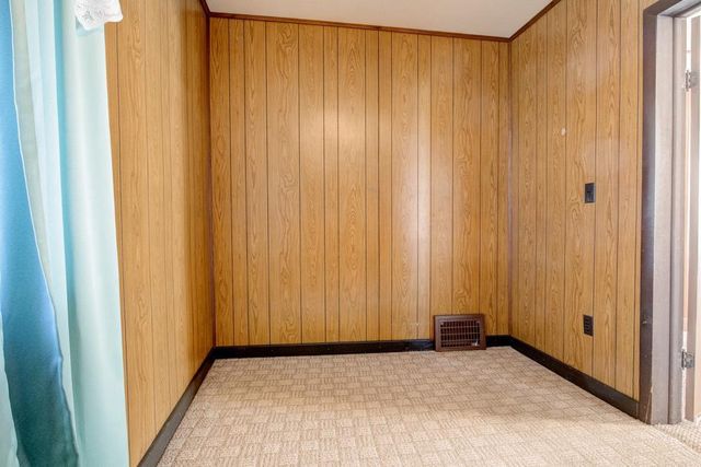 1166 DAGGETT STREET, Marinette, WI 54143