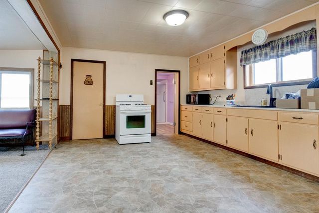 1166 DAGGETT STREET, Marinette, WI 54143