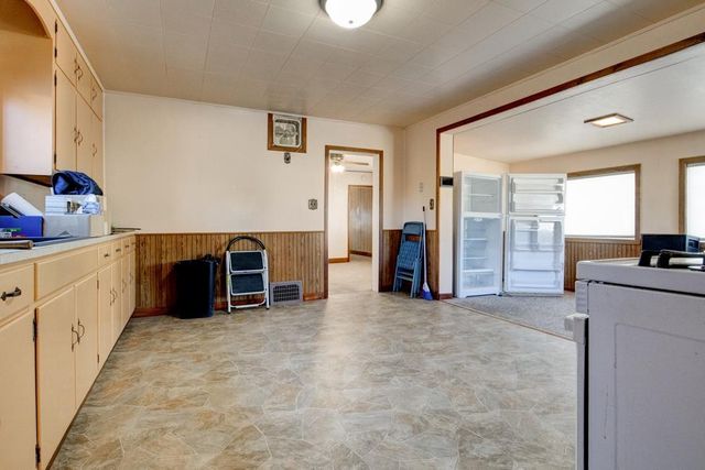 1166 DAGGETT STREET, Marinette, WI 54143