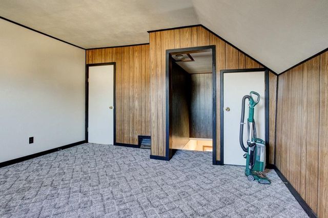 1166 DAGGETT STREET, Marinette, WI 54143