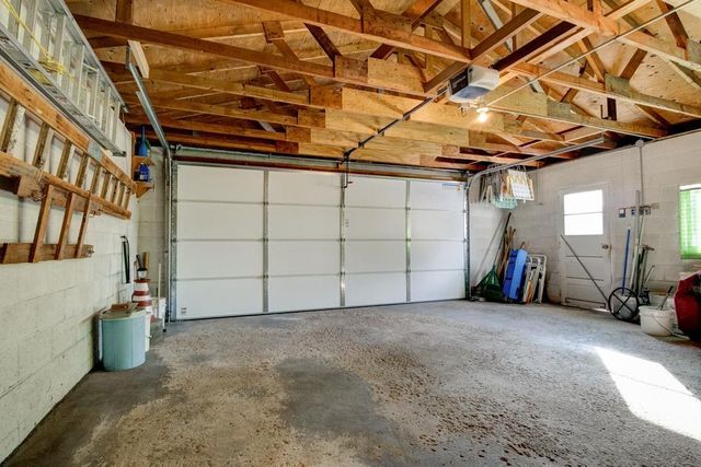 1166 DAGGETT STREET, Marinette, WI 54143