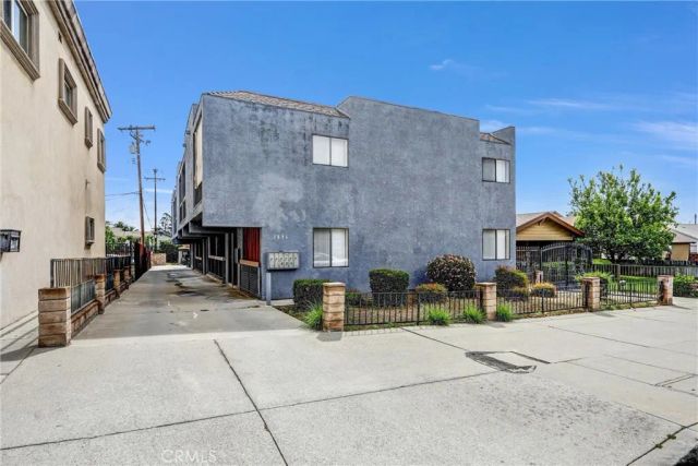 1836 N Allen, Pasadena, CA 91104