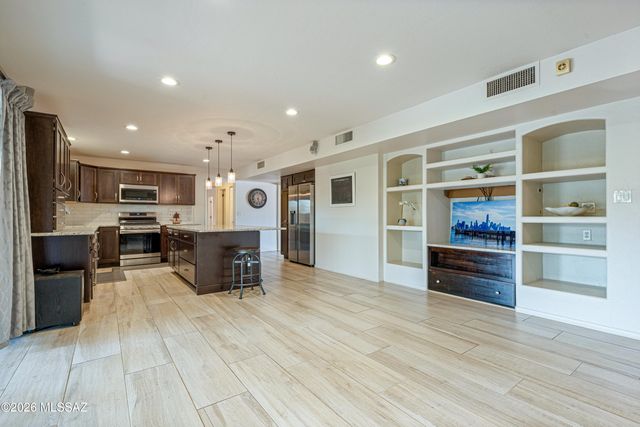 3524 E Calle Alarcon, Tucson, AZ 85716