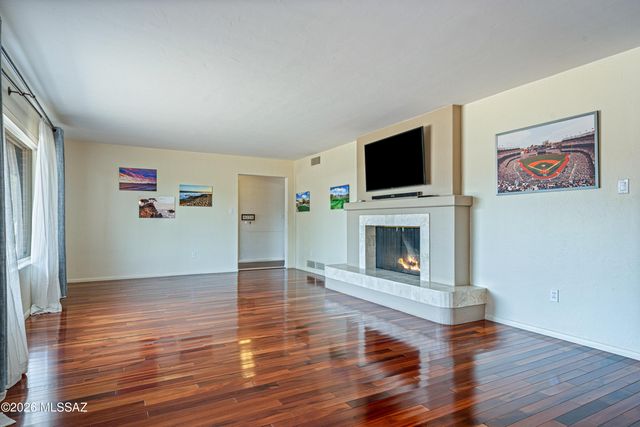 3524 E Calle Alarcon, Tucson, AZ 85716