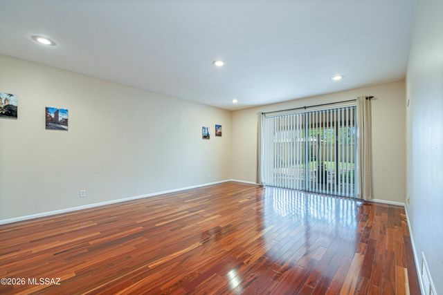 3524 E Calle Alarcon, Tucson, AZ 85716